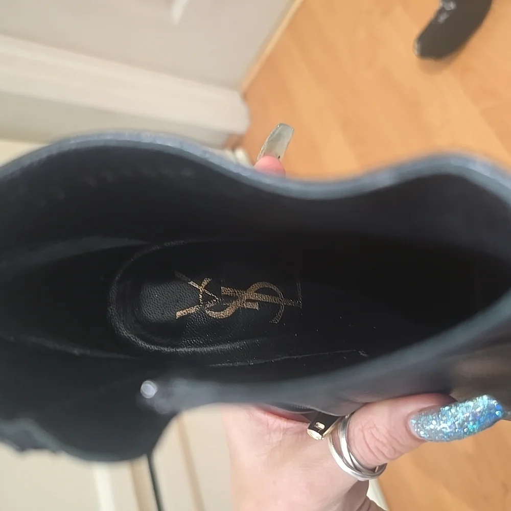 YSL Womens 38 Elegant Black Ankle Boots - Picture 3 of 10